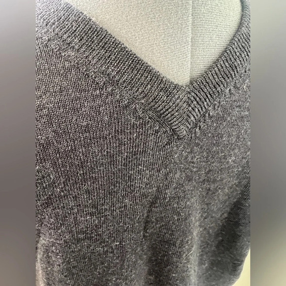 Consensus Vintage Navy V-Neck Sz L New Wool WoolMark 100% Extra Fine Merino Wool - Picture 6 of 12